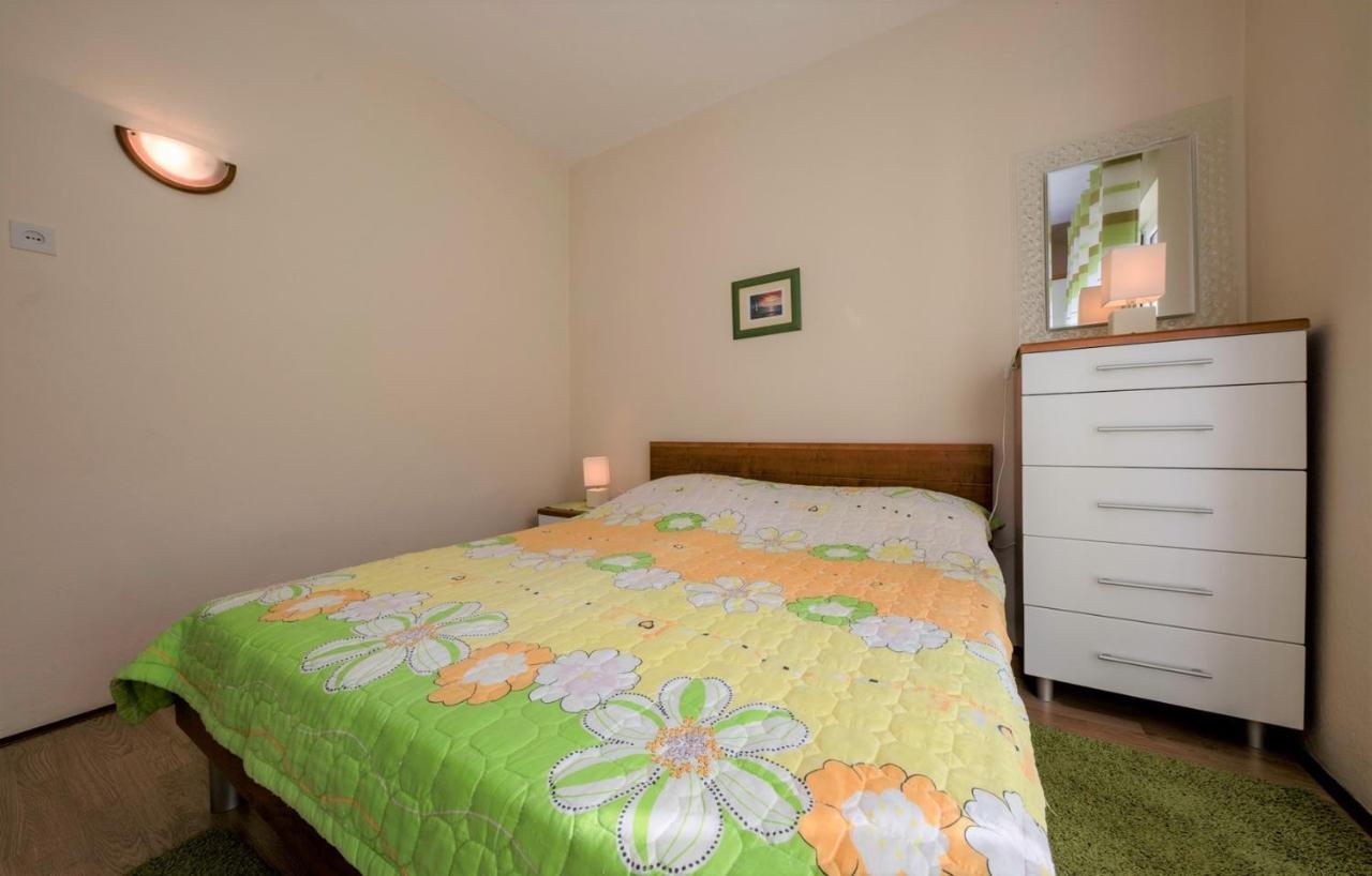 App&Rooms Anica Kampor Buitenkant foto