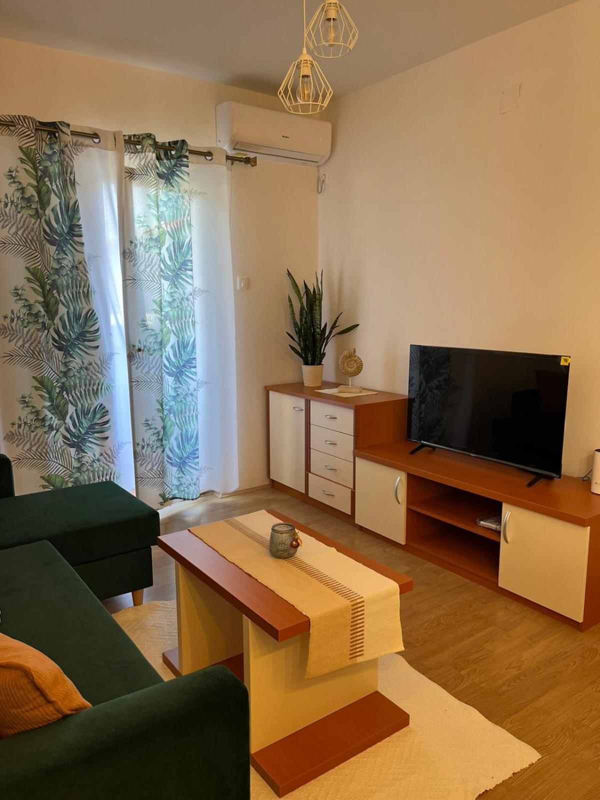 App&Rooms Anica Kampor Buitenkant foto